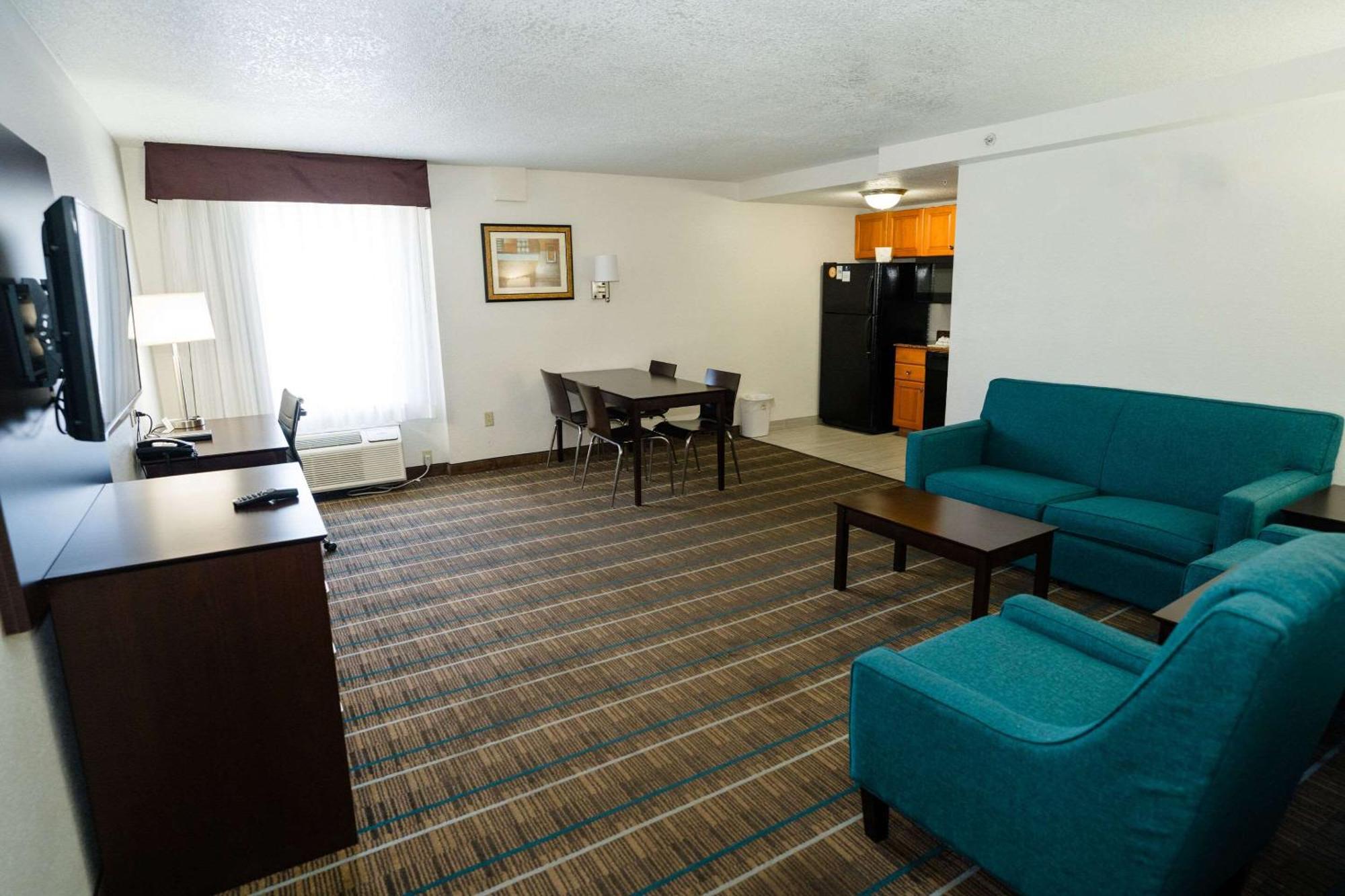 Mainstay Suites Knoxville North I-75 מראה חיצוני תמונה